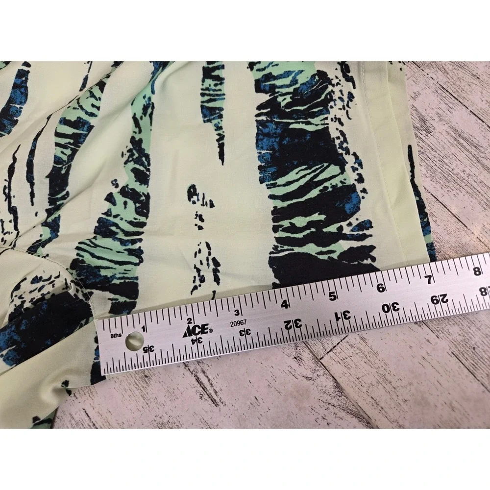 The North Face Mens Wander Short XXL Lime Cream Raven Canyon Print NF0A535QIO0